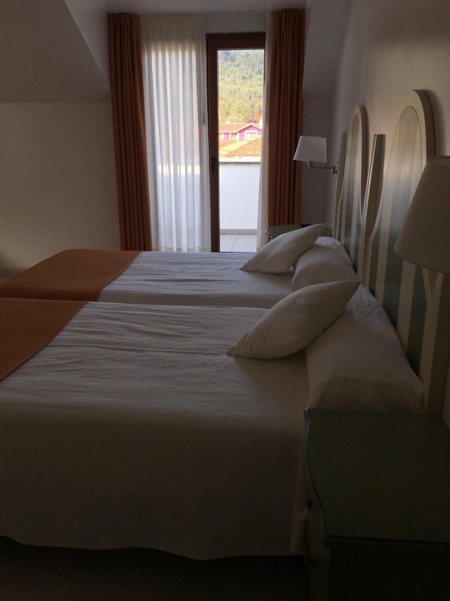 Hotel Valle De Cabezon Cabezón de la Sal Rum bild